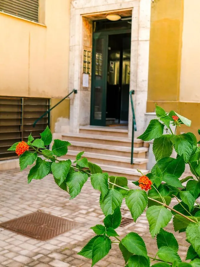 Apartment Cozy Home San Giovanni Rome Italy
